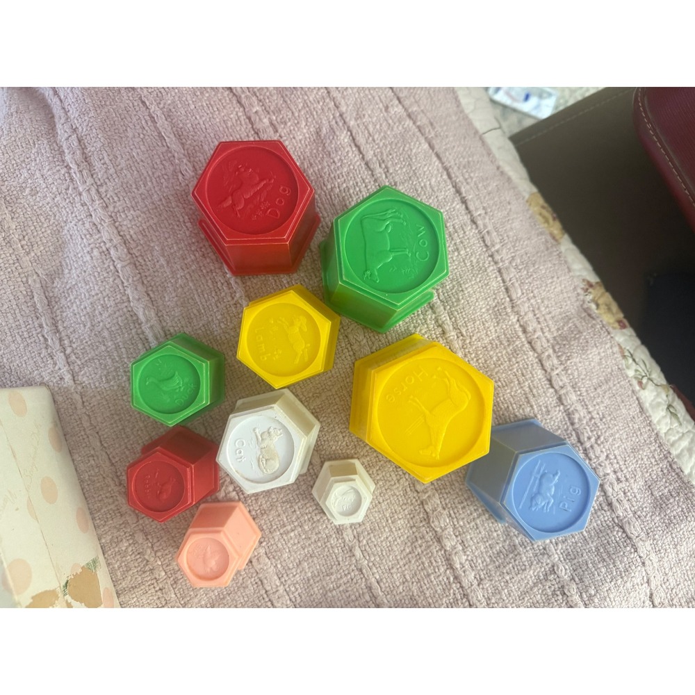 Vintage Hexagon Nesting Stacking Cups Animal Embossed Plastic Toy Set Multi